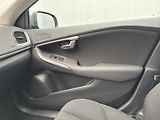 Volvo V40 T2 MOMENTUM AUT - náhled 26