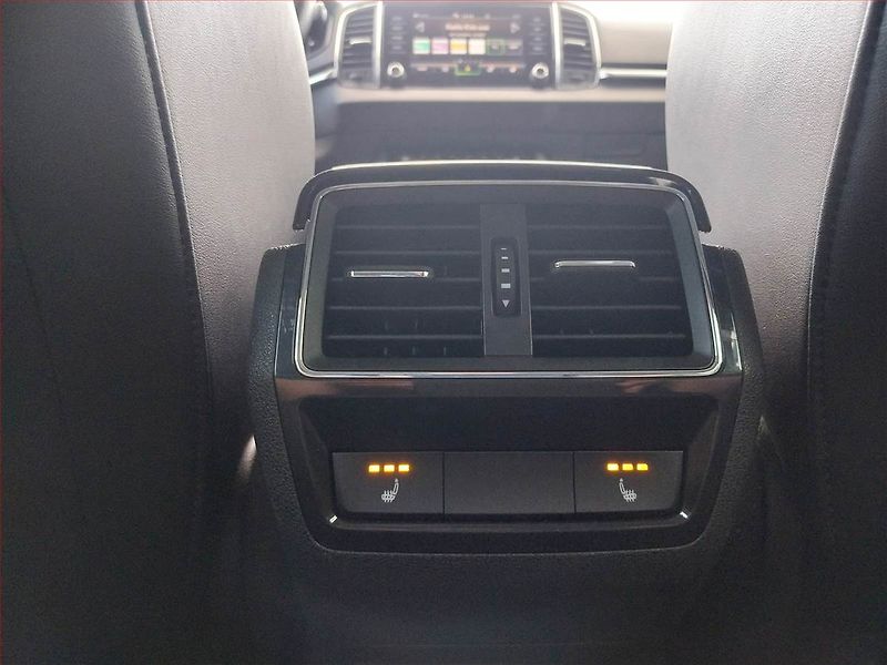 Škoda Karoq (2021) 2.0 TDI - fotka 13 z 17