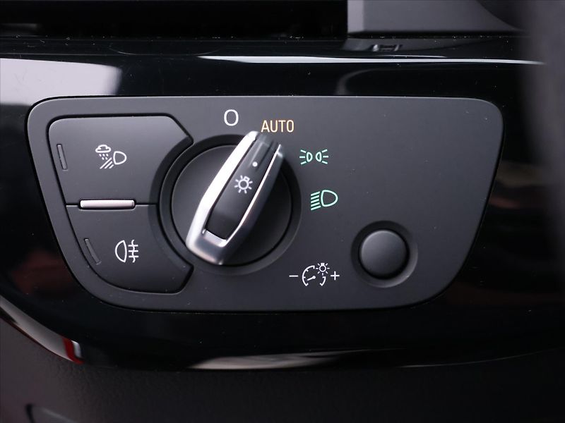 Audi S5 3,0 TDI 251kW S-line LED DPH - fotka 20 z 46