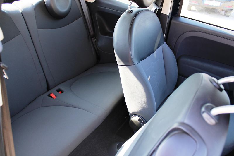 Fiat 500 (2010) 1.2i MLHOVKY EL. OKNA ALU KOLA - fotka 12 z 17
