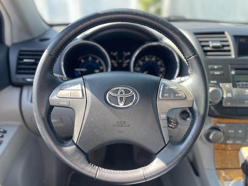 Toyota Highlander 3.3HSD, nová HSD baterie!! - fotka 15 z 33