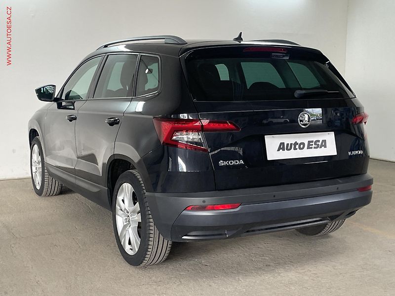 Škoda Karoq (2019) 1.6 TDi, Style, DSG, navi, - fotka 6 z 16