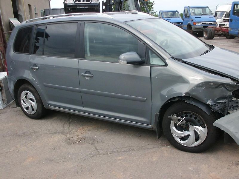 Volkswagen Touran VOLAT 602 696118 - fotka 3 z 8