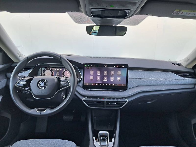 Škoda Octavia (2024) IV M-HEV Top Selection 1.5 TSI - fotka 7 z 30