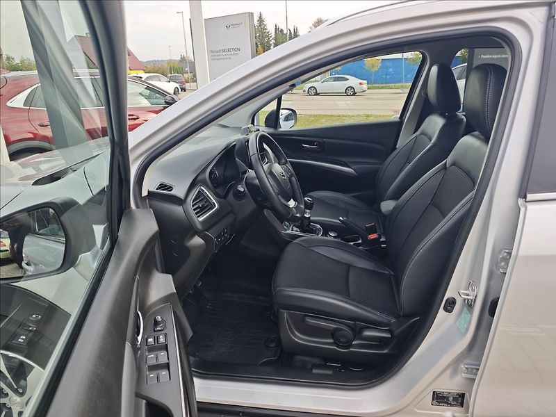 Suzuki S-Cross 1,4 BoosterJet Hybrid  4x4 Ele - fotka 10 z 21