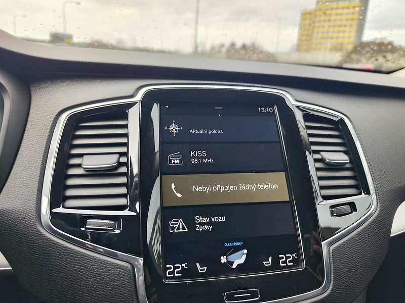 Volvo XC90 2.0 T6/235kW Momentum AWD ČR - fotka 19 z 35