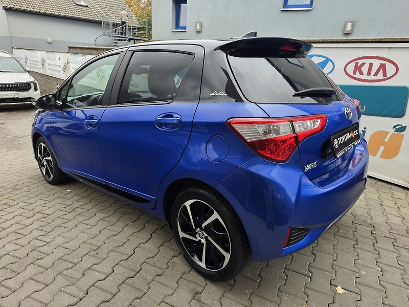 Toyota Yaris 1.5-AUTOMAT-SELECTION EDICE - fotka 10 z 22