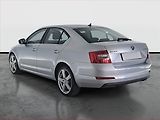 Škoda Octavia (2013) 2.0 TDI, Automat, Xenony - náhled 3
