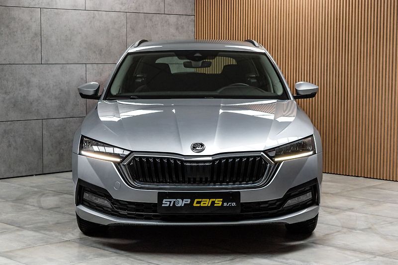 Škoda Octavia 2.0TDi*AMBITION*DPH*SERVIS - fotka 2 z 42