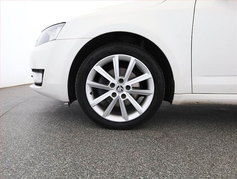 Škoda Octavia (2013) Elegance 2.0 TDI, Serv.kniha - fotka 12 z 14