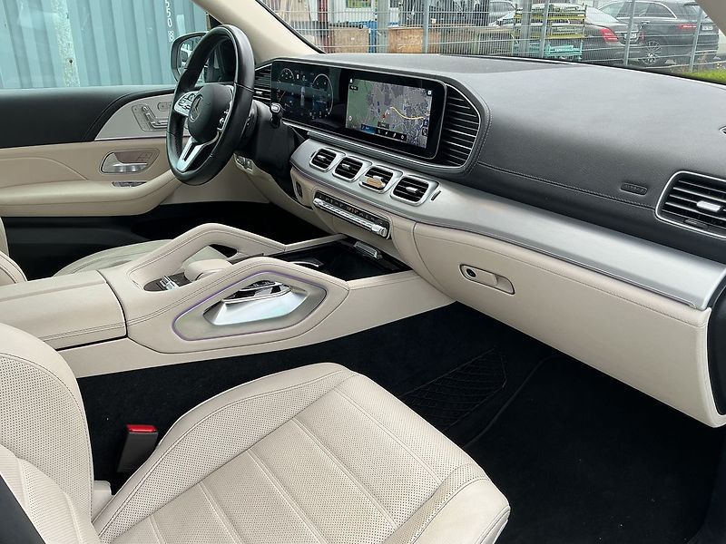 Mercedes-Benz GLE 350 d 4MATIC - fotka 18 z 27