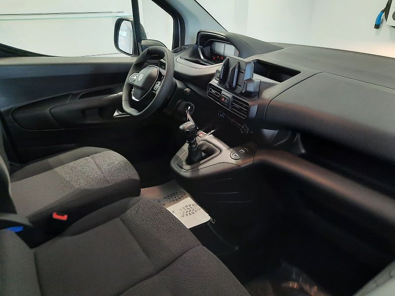 Peugeot Partner (2025) FG L1 1.5 BHDi 130k M6 - fotka 15 z 16