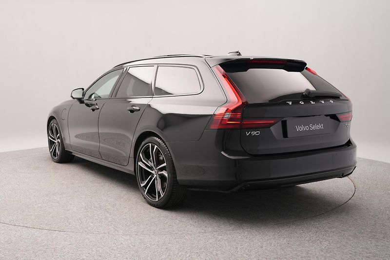 Volvo V90 T8 AWD RECHARGE ULTRA - fotka 8 z 53