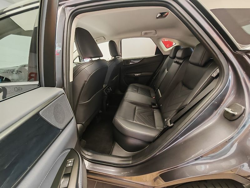 Lexus NX 350h 350h PRESTIGE PLUS TECH - fotka 28 z 45
