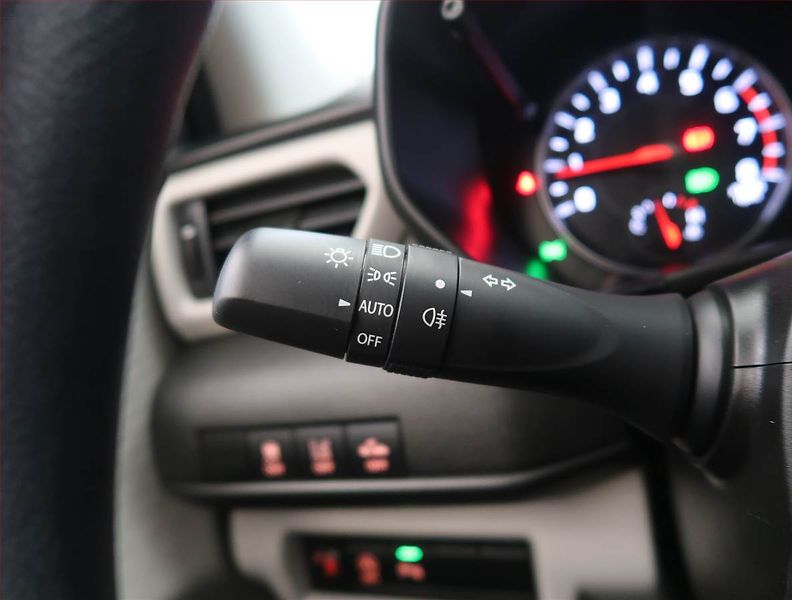 Suzuki Swift (2025) 1.2, Serv.kniha, Navi - fotka 18 z 20