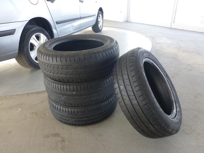 Ford Galaxy (2004) 1,9TDI*ALU*DIGI**TAŽNÉ**VYHŘ.S - fotka 23 z 24