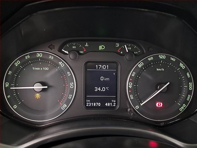 Škoda Octavia (2008) 2.0 TDI - fotka 11 z 18