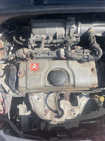 Citroën C3 motor 1.1 HFX 44Kw  - fotka 1 z 1