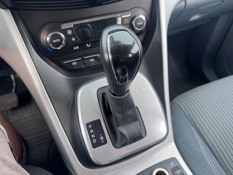 Ford Grand C-MAX (2011) AUTOMAT 2,0 TDCI NOVÁ STK - fotka 32 z 50