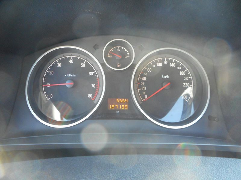 Opel Zafira (2014) 1,8 16v TEMPOMAT, KLIMA,7-míst - fotka 16 z 28