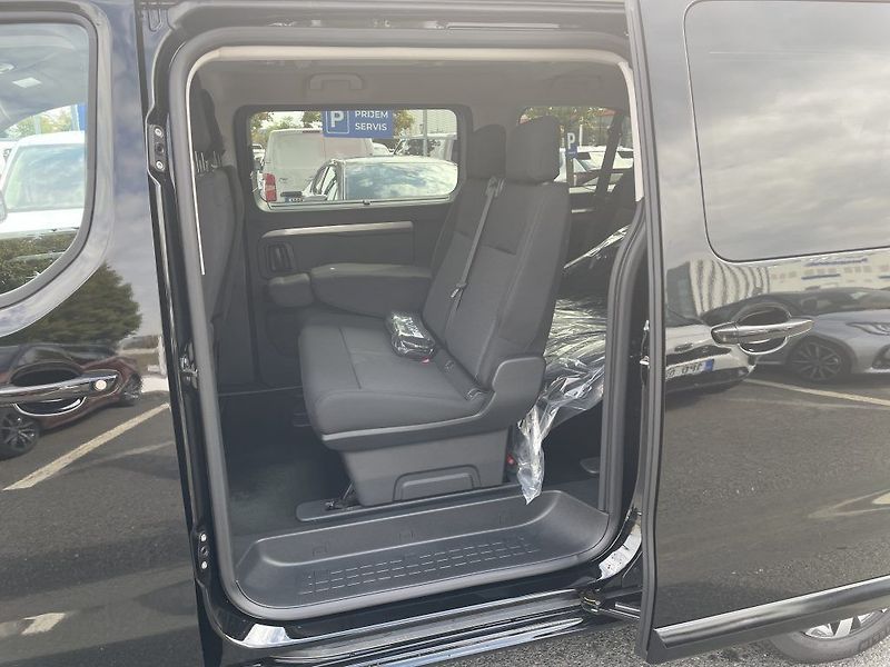 Toyota ProAce Verso 2.2D 6MT 150k ODBĚR IHNED - fotka 13 z 31