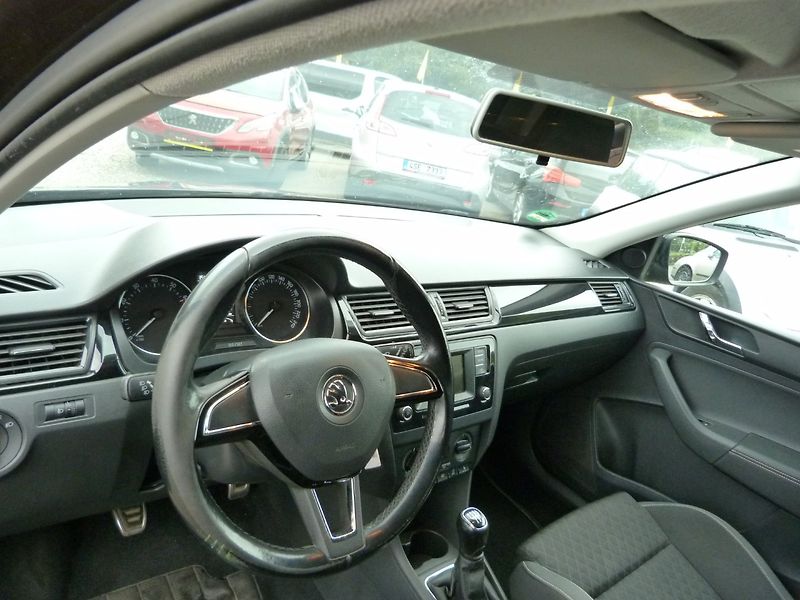 Škoda Rapid 1.2 tsi 81 kw - fotka 9 z 19