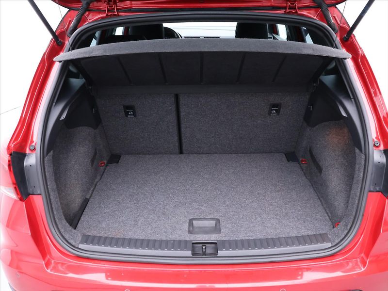 Seat Arona 1,5 TSI FR 110kW EVO CZ - fotka 10 z 32