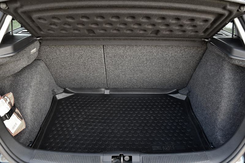 Škoda Fabia 1.2i,BEZ KOROZE,2xSADA KOL,1.M - fotka 31 z 36