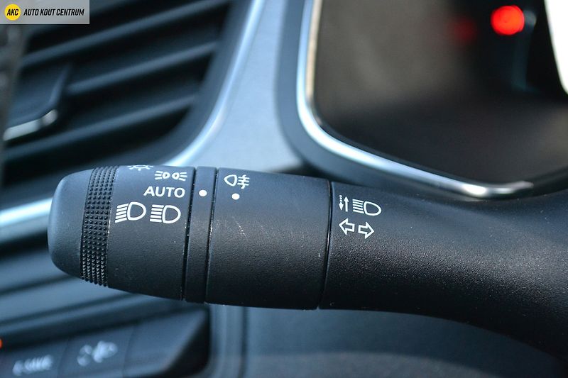 Renault Captur techno E-Tech full hybrid 145 - fotka 42 z 51