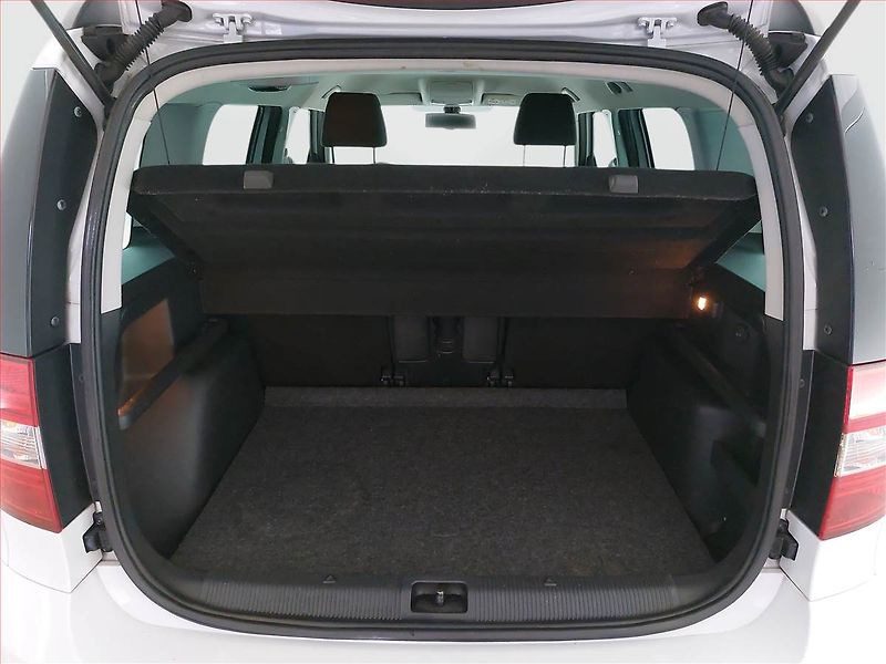 Škoda Yeti (2015) Ambition 2.0 TDI, Serv.kniha - fotka 10 z 13