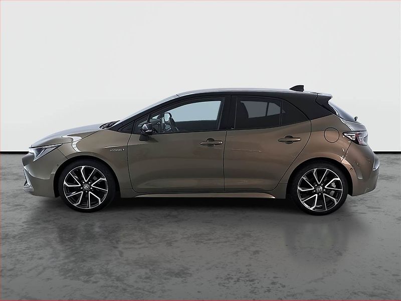 Toyota Corolla (2021) 1.8 Hybrid - fotka 3 z 17