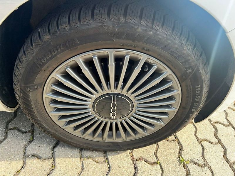 Fiat 500e ICON HB 42KWH - skladem - fotka 6 z 9