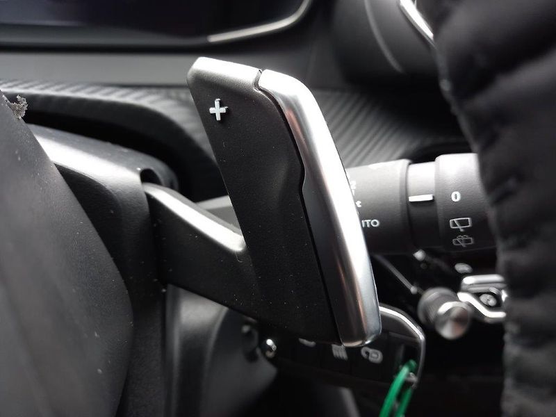 Peugeot 208 (2026) BUSINESS HYBRID 110 e-DCS6  - fotka 38 z 41