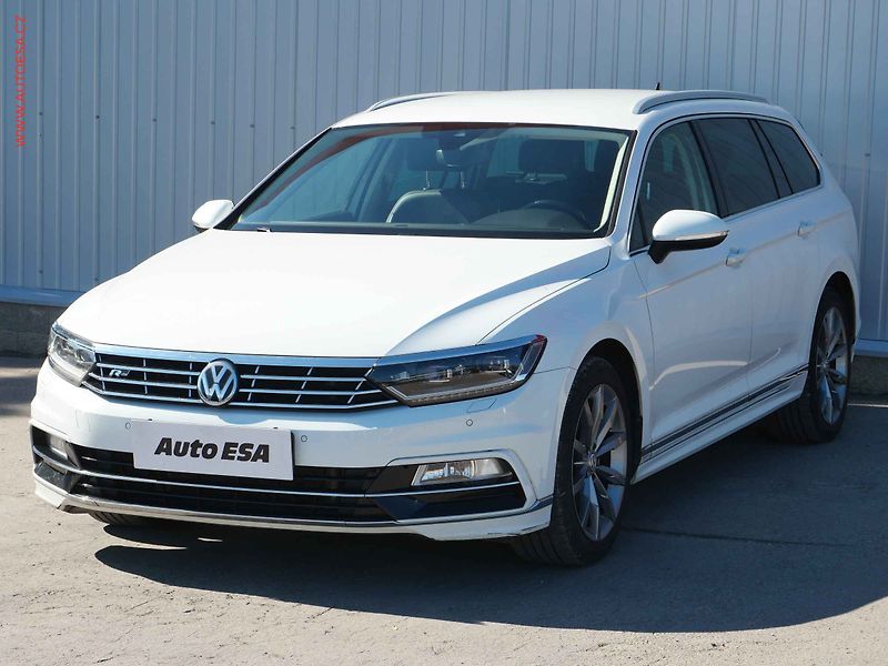 Volkswagen Passat (2019) 2.0TDi, Navi, LED, autoAC - fotka 3 z 22