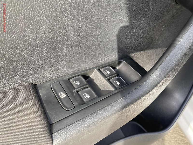Škoda Fabia (2021) 1.0 TSi, ČR, Style, LED, - fotka 13 z 18