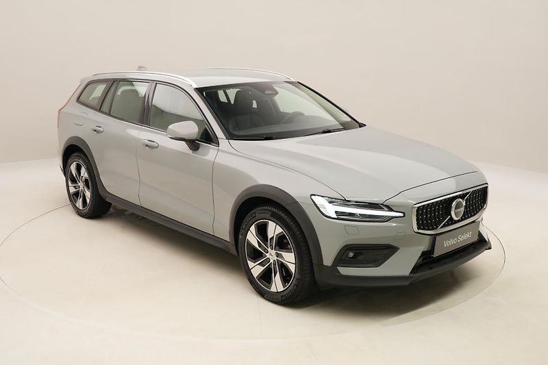 Volvo V60 CC B4 AWD BRIGHT PLUS AUT  - fotka 17 z 59