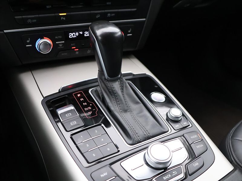 Audi A6 Allroad 3,0 TDI Quattro 200kW S-Tronic - fotka 24 z 34