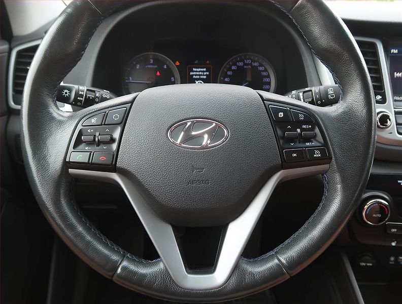 Hyundai Tucson (2016) 1.7 CRDi, Serv.kniha, Navi - fotka 16 z 19