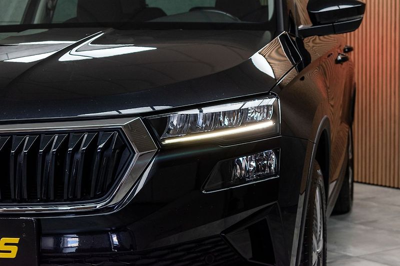 Škoda Karoq 2.0 TDI DSG*ACC*KAMERA*DPH* - fotka 34 z 39