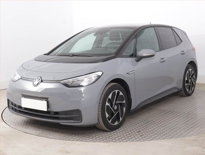 Volkswagen ID.3 (2023) Pro Perf. (62 kWh), SoH 88% - fotka 2 z 18