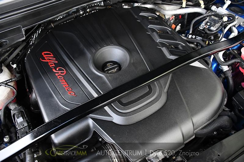Alfa Romeo Stelvio 2.2 Diesel 16V 154kW VELOCE Q4 - fotka 51 z 53