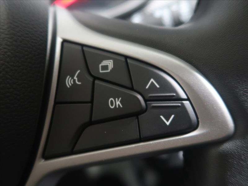 Dacia Sandero 1,0 SCe 67 1. maj. CZ 7800km - fotka 19 z 30