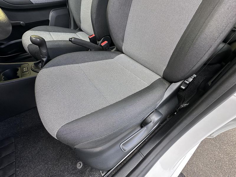 Škoda Fabia (2011) 1.2TSI/63kW 1.Maj. *KLIMA  - fotka 7 z 30