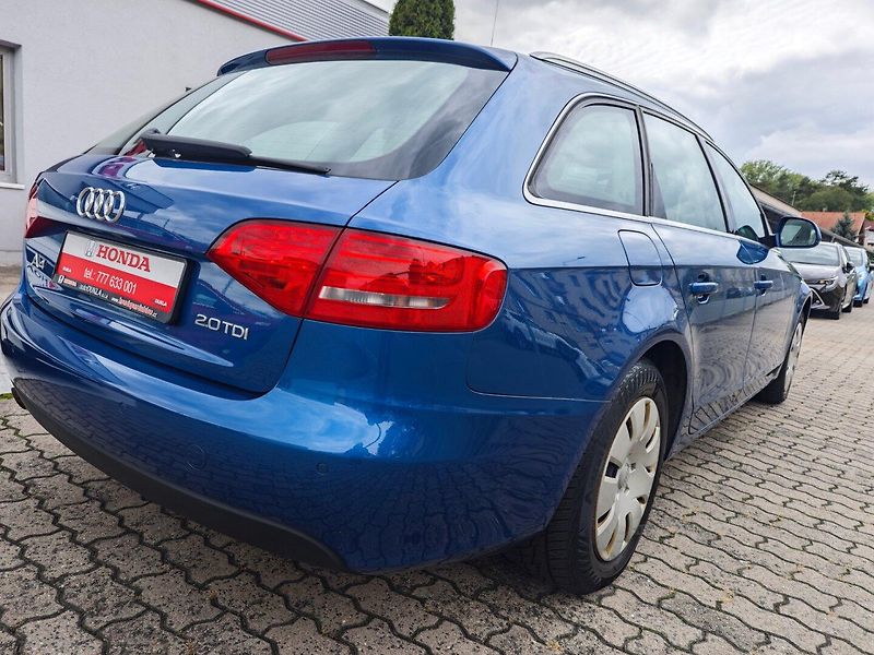 Audi A4 (2008) Avant 2.0 TDi Automat - fotka 32 z 37