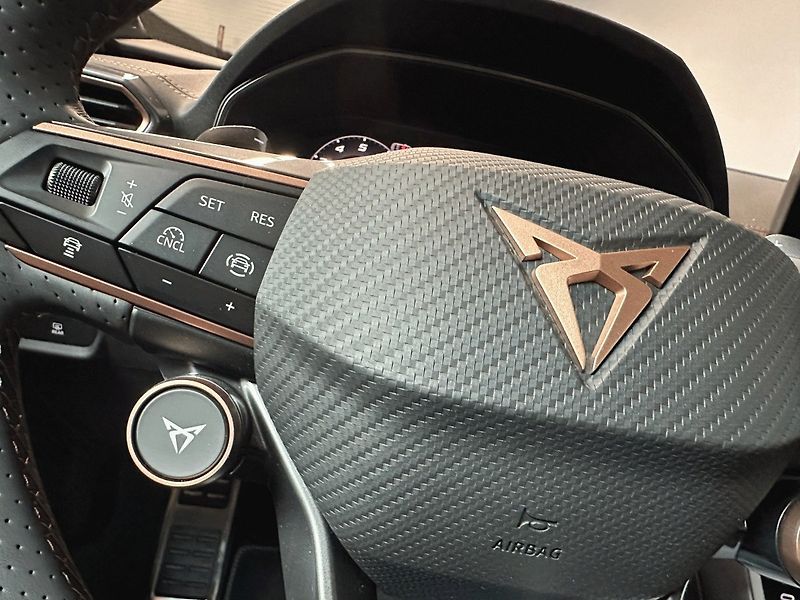 Cupra Formentor (2026) 1.5 eTSI 150k DSG *TAŽNÉ* - fotka 15 z 21