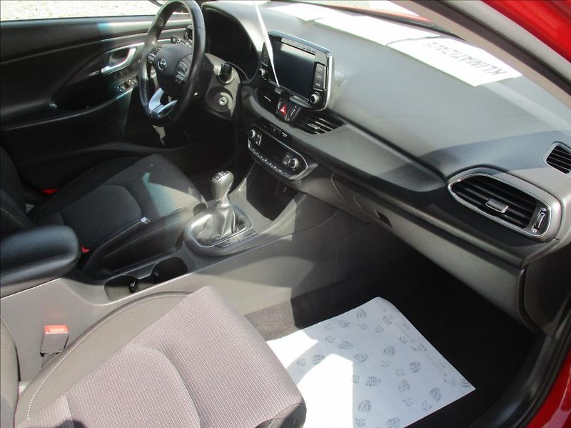 Hyundai i30 1,0 T-GDI, servis,DPH,1.maj,CZ - fotka 9 z 42
