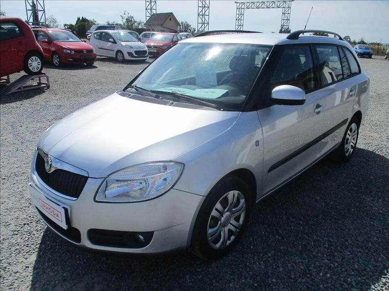 Škoda Fabia 1,2 i, digiklima, serviska, - fotka 3 z 32