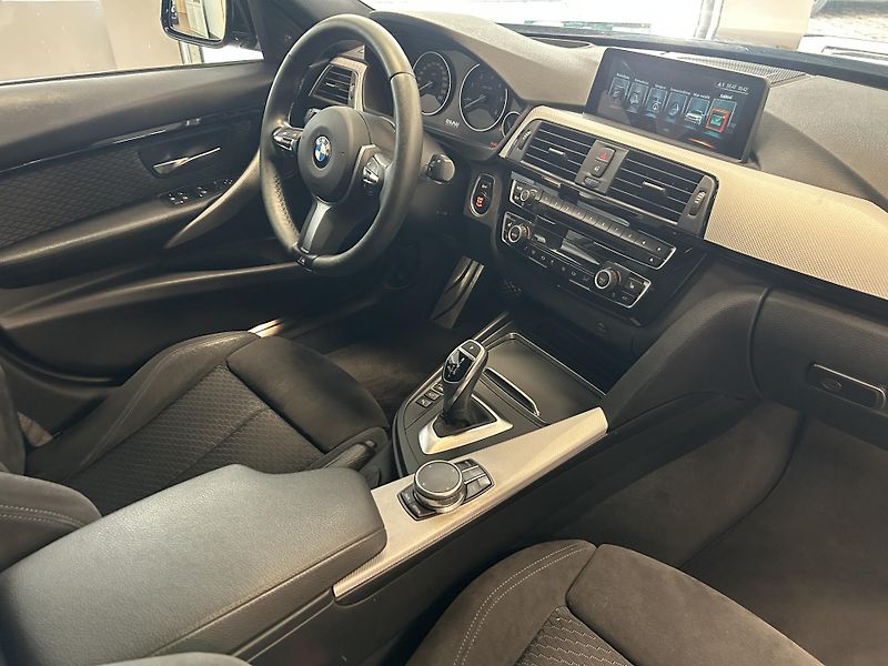 BMW Řada 3 (2017) 320d xDrive M SPORT HUD LED - fotka 29 z 29