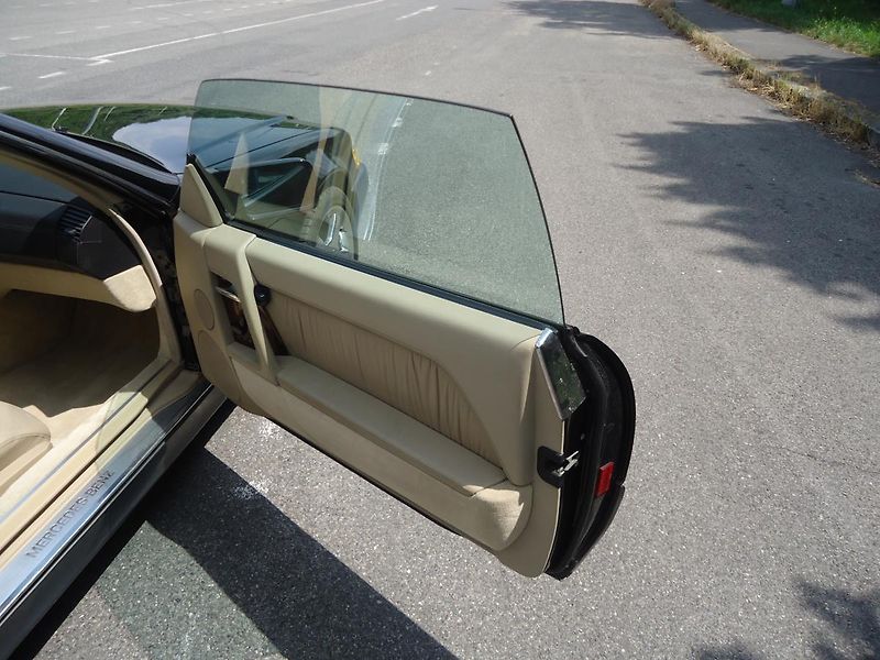 Mercedes-Benz SL (1995) SL 600 - fotka 20 z 21