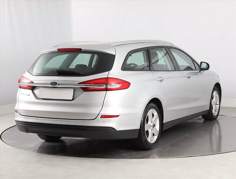 Ford Mondeo (2019) 2.0 EcoBlue, Automat - fotka 5 z 21